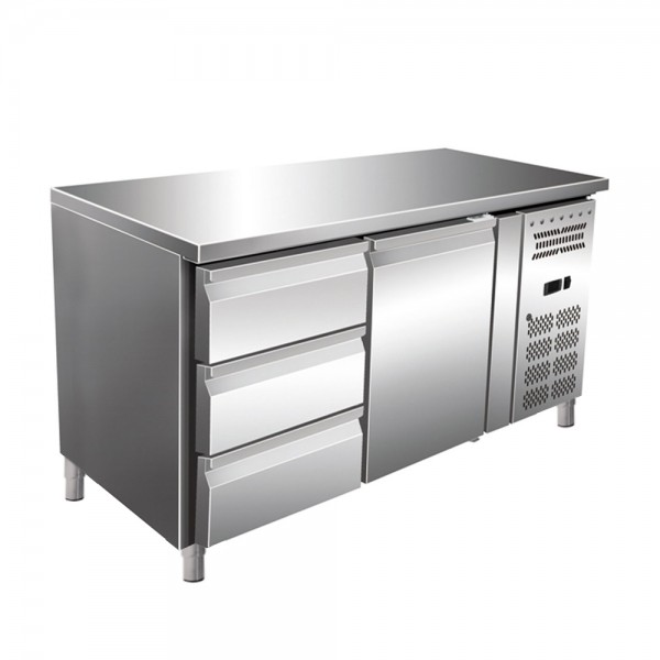 Masa rece, 1 usa si 3 sertare, capacitate 314 litri, dimensiuni 1360x700x860mm